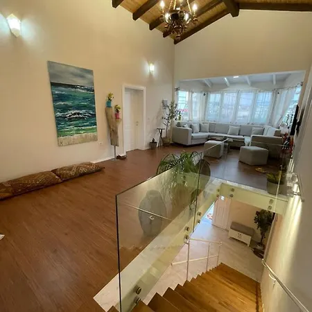 Tani's House فيلة