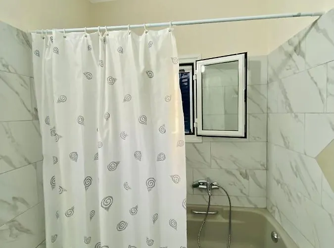 Tani's House Willa Saranda