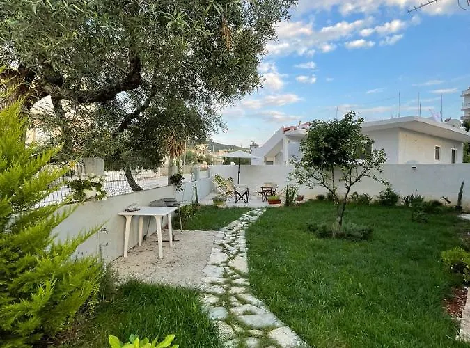 Tani's House Villa *